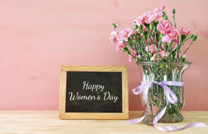 Top 8 Corporate Gift Ideas For Women's Day 2023 - Brown Living™