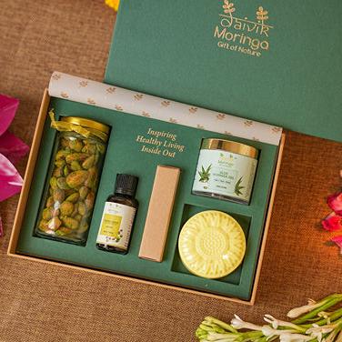 Daivik Grandeur Body Care Gift Hamper | Verified Sustainable Gift Giving on Brown Living™