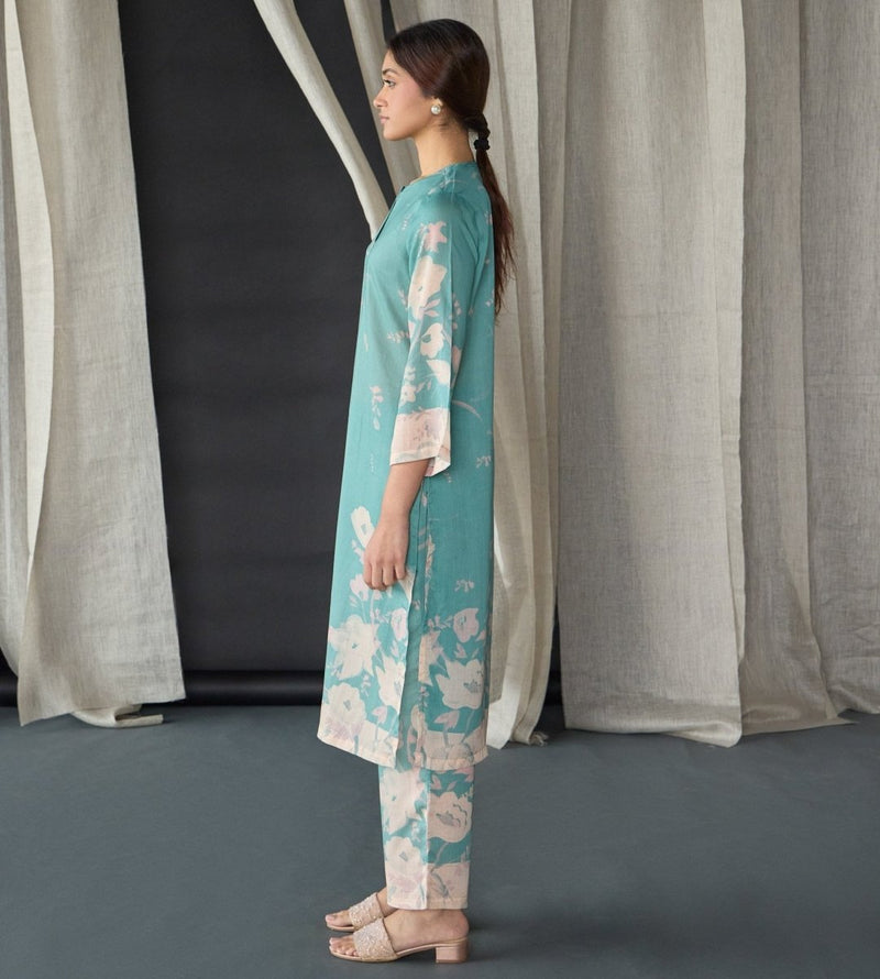 Retro Blue Floral Tencel Kurta (Set of 2) | Verified Sustainable Womens Kurta on Brown Living™