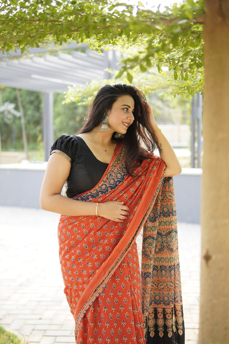 Sinduri Mulmul Cotton Saree | Verified Sustainable Womens Saree on Brown Living™