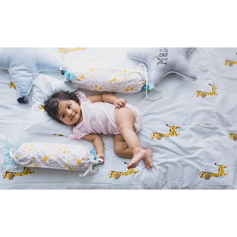 Buy Cot Bedding Set - My Best Friend The Giraffe - Blue | Shop Verified Sustainable Bed Linens on Brown Living™