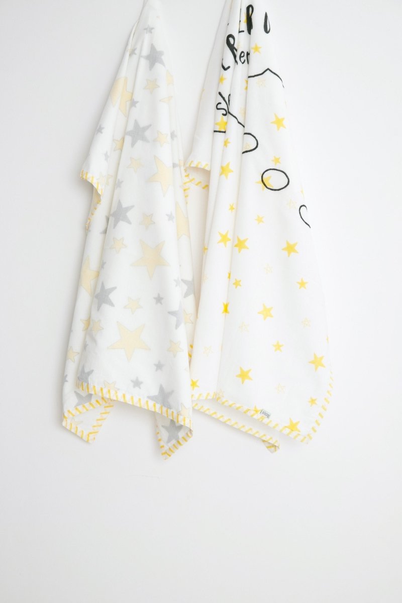 Buy Dohar - Superbaby Flies Over Town | Shop Verified Sustainable Bed Linens on Brown Living™