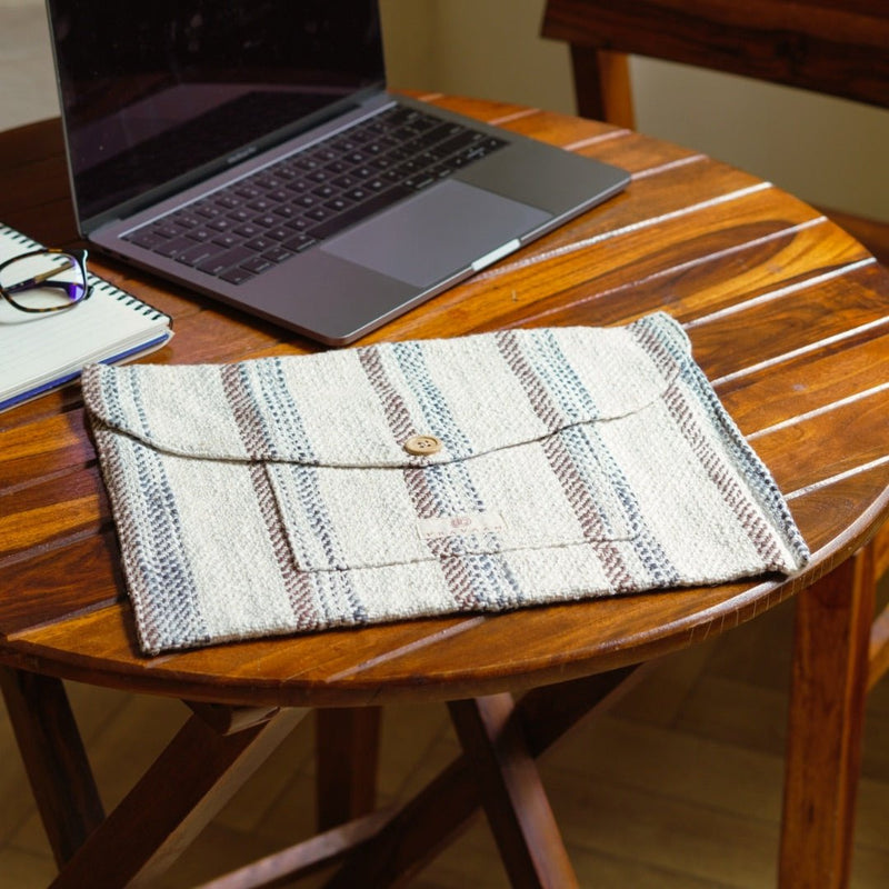 Buy Kese Laptop Sleeve | Hemp Cotton Blend | Fits 11”-15” Laptop | Shop Verified Sustainable Womens Bag on Brown Living™