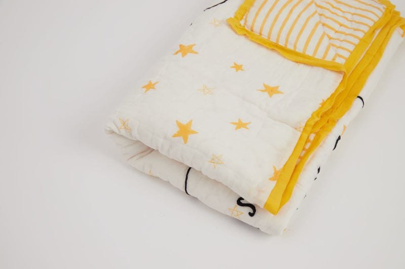 Buy Quilt - Ace The Superbaby Flies Over Town | Shop Verified Sustainable Bed Linens on Brown Living™