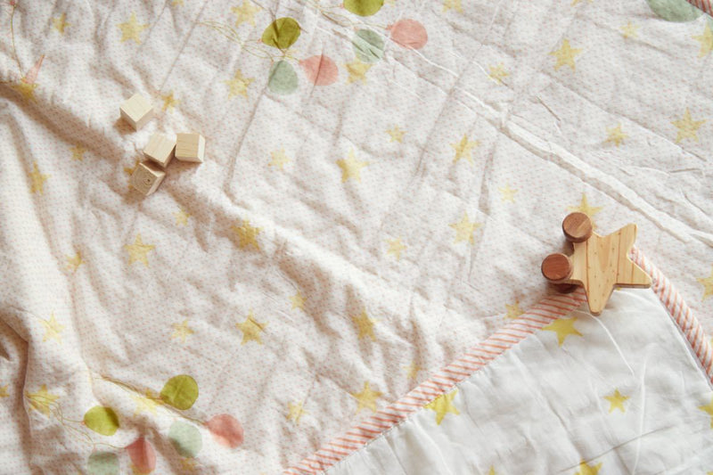 Buy Quilt - I Am Going To The Circus - Peach | Shop Verified Sustainable Bed Linens on Brown Living™