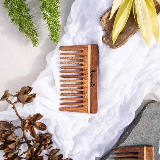 Buy Wide Teeth Rosewood / Sheesham Comb for Shampoo and Detangling | Shop Verified Sustainable Hair Comb on Brown Living™